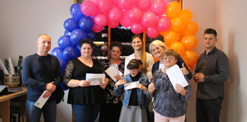 Wspólne zdjęcie laureatów plebiscytu i sponsorów. Fot. Alicja Jurasz