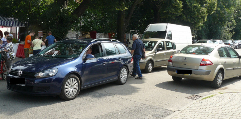Od ponad roku targowisko w Tarnowskich Górach działa przy ul. Cebuli.  Fot. Archiwum Gwarka 