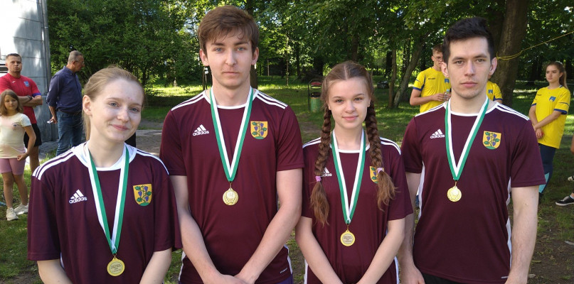 Tym razem rywalizowano w biegach przełajowych. Wygrała drużyna ze Zbrosławic. Fot. Archiwum UG