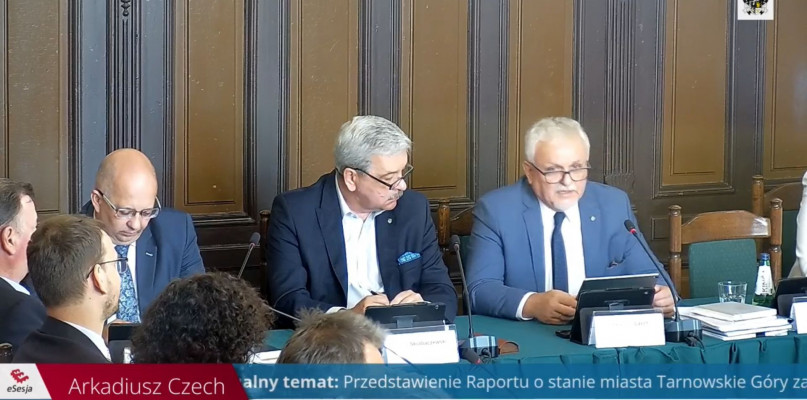 Tarnowskie Góry. – Kochamy to miasto. Myślę, że wszyscy na tej sali mogą powiedzieć, że kochamy to miasto – powiedział burmistrz Tarnowskich Gór Arkadiusz Czech