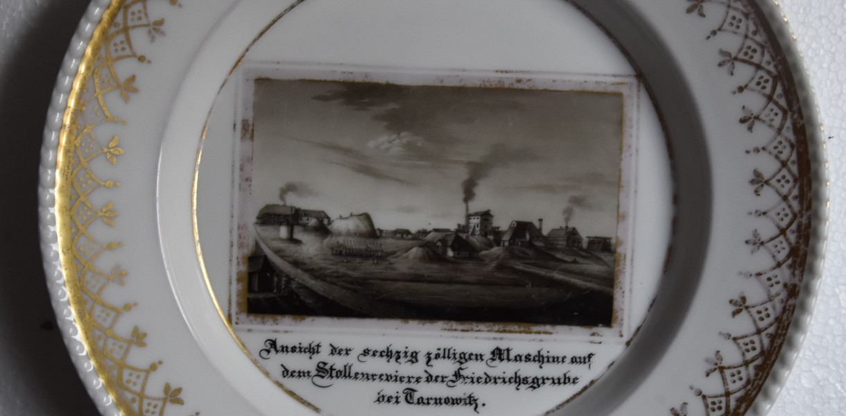 rzecia panorama została uwieczniona nietypowo, gdyż oglądamy ją na talerzu z Królewskiej Manufaktury Porcelany. Fot. Archiwum Muzeum