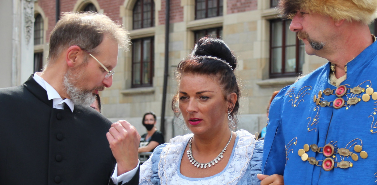 Podczas ubiegłorocznych Gwarków zamiast pochodu był obchód i rolę Marysieńki powierzono Izabeli Domogale, członkini Zarządu Województwa Śląskiego. Fot. Alicja Jurasz