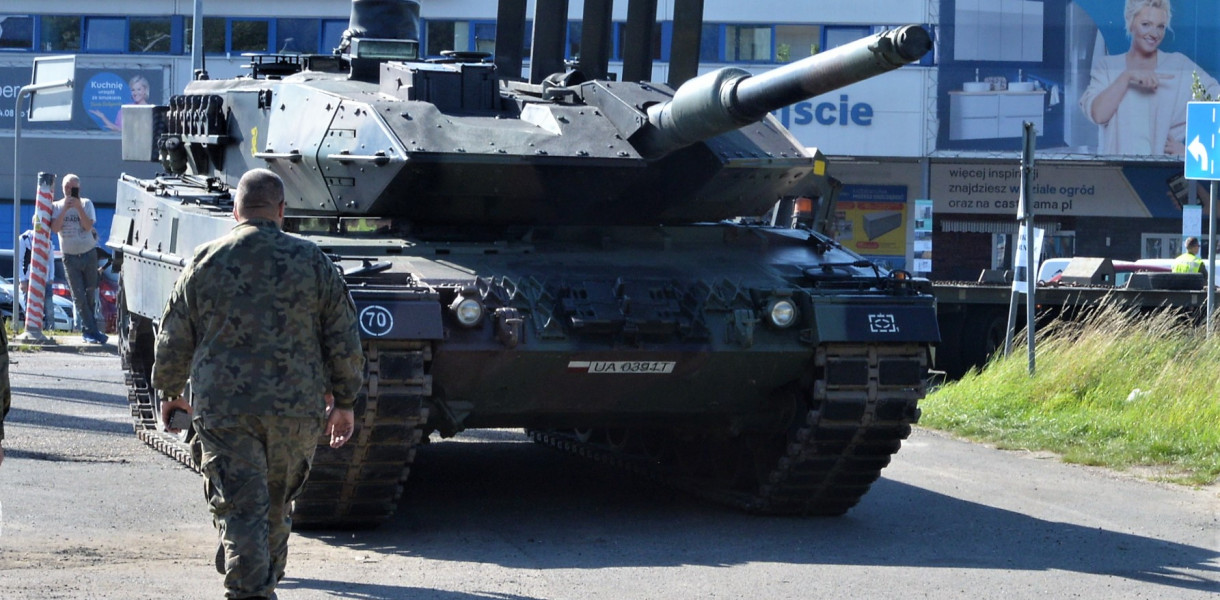 III Tarnogórski Piknik Militarny. Główną atrakcją jest czołg Leopard 2A5. Fot. Jarosław Myśliwski
