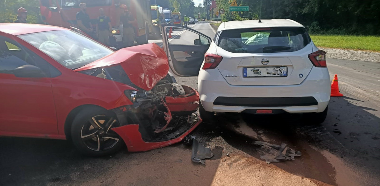 W piątek po południu doszło do wypadku na skrzyżowaniu DK78 z DW 912 w Świerklańcu. Fot. OSP Niezdara