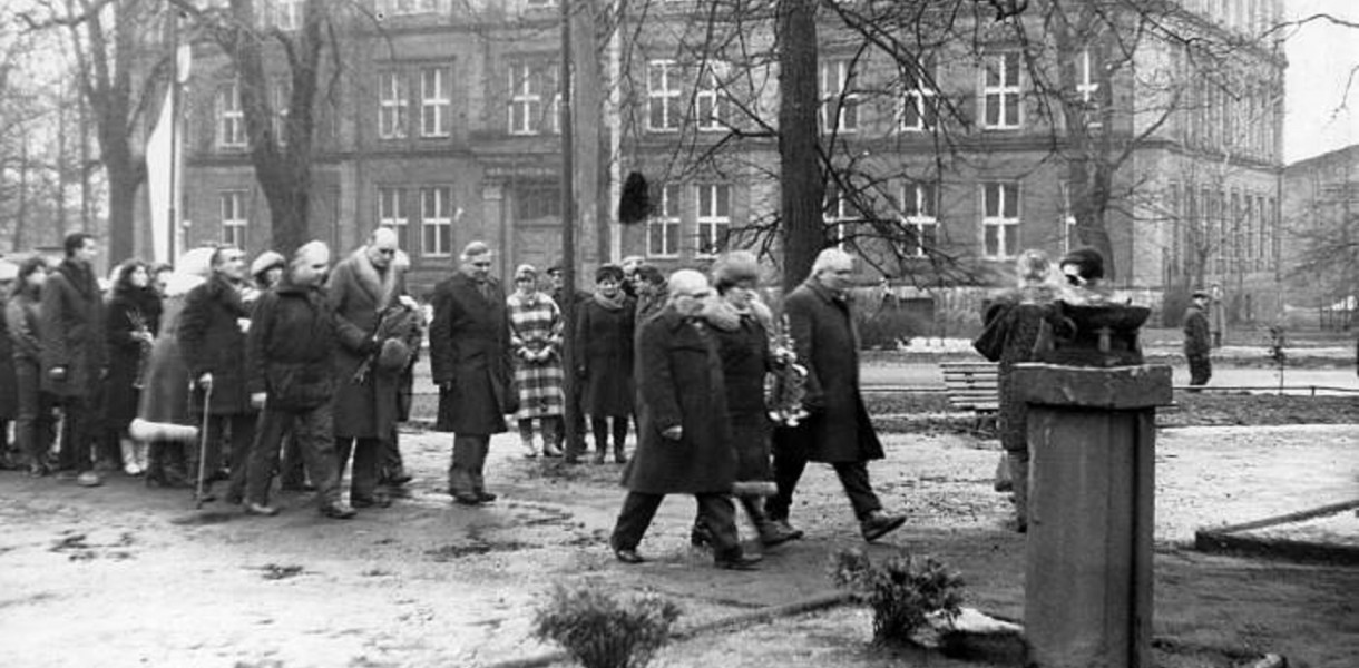 Tarnowskie Góry. Jak z placu Wolności zniknął pomnik Wdzięczności