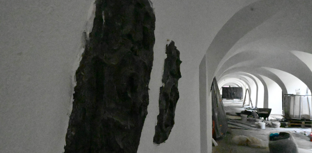 Jak informuje Urząd Miejski w Tarnowskich Górach ku końcowi mają się prace remontowe w podcieniach przy rynku. Fot. Urząd Miejski w Tarnowskich Górach