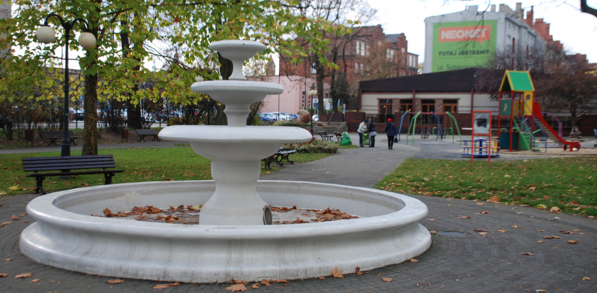 Fontannę na placu Towarzystwa Przyjaciół Dzieci ma zastąpić nowa. Fot. Alicja Jurasz