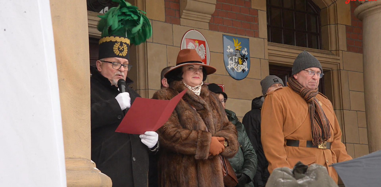 W niedzielę, 11 grudnia, przez centrum Tarnowskich Gór przeszła barbórkowa górnicza parada. Fot. Jarosław Myśliwski