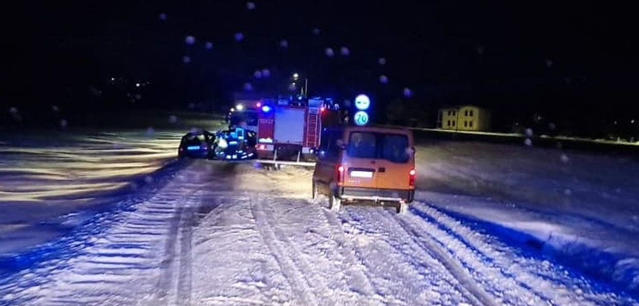 Do tragicznego wypadku doszło wczoraj późnym wieczorem na drodze krajowej nr 11 pomiędzy Glinicą a Lubeckiem. Fot. Archiwum KP PSP Lubliniec