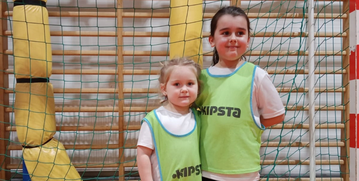 Natalia Rudnik i  Katarzyna Mrzygółd. Fot. Archiwum szkoły 