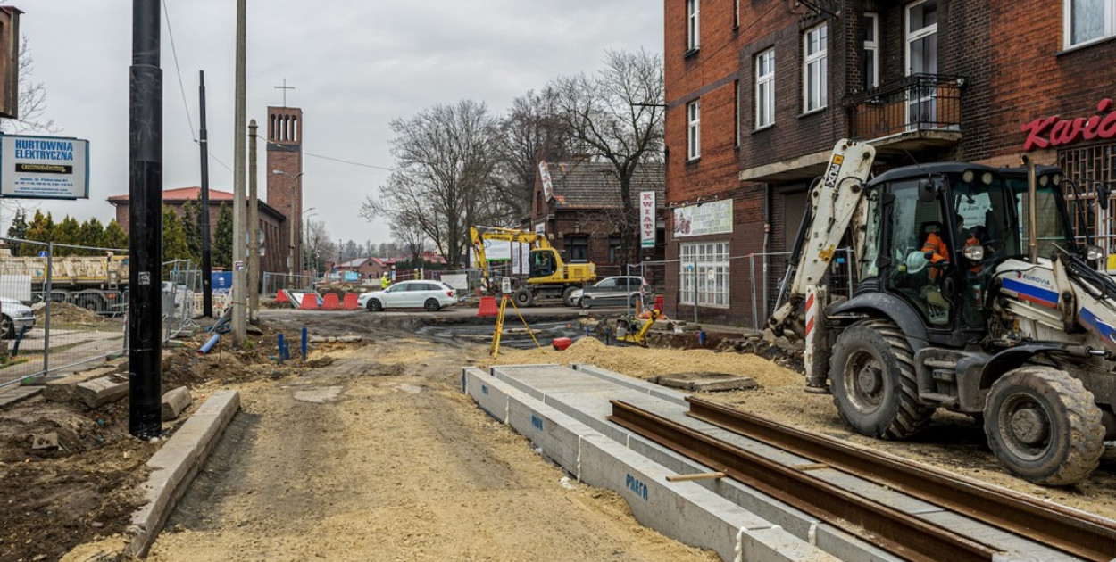 Trwają prace na ul. Piekarskiej w Bytomiu. Fot. UM Bytom/Hubert Klimek