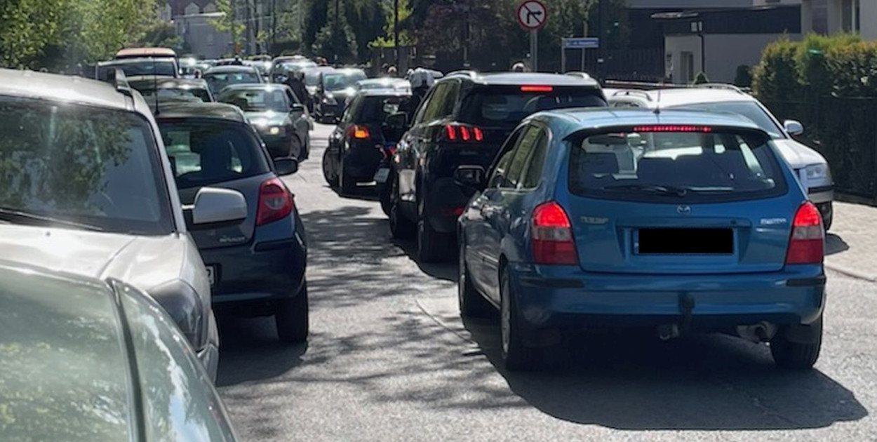 Tarnowskie Góry. Armagedon przy placu targowym. Fot. Andrzej Janicki