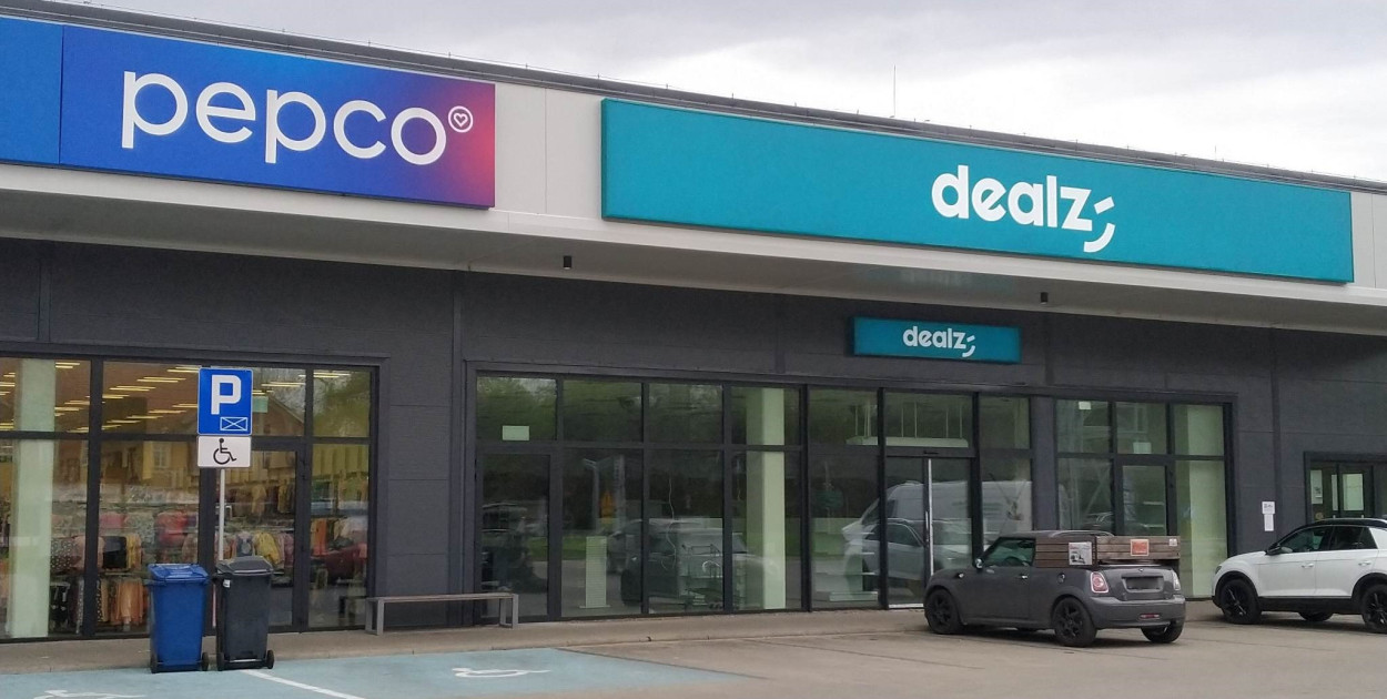 Świerklaniec. Nowy sklep w centrum handlowym, pierwszy w powiecie 