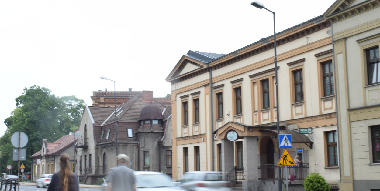 Lampy mogą się świecić w dzień. Fot. Jacek Tarski 