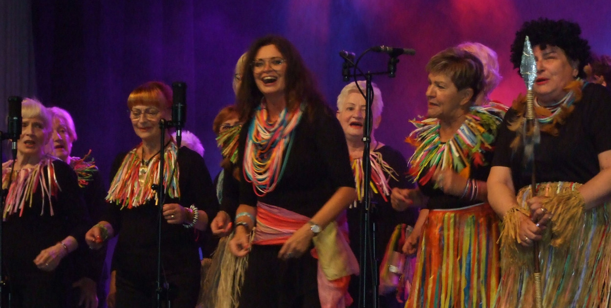 Szron na głowie, a w sercu maj. Uniwersytet Trzeciego Wieku w Tarnowskich Górach  zakończył rok akademicki. Fot. Archiwum UTW w Tarnowskich Górach