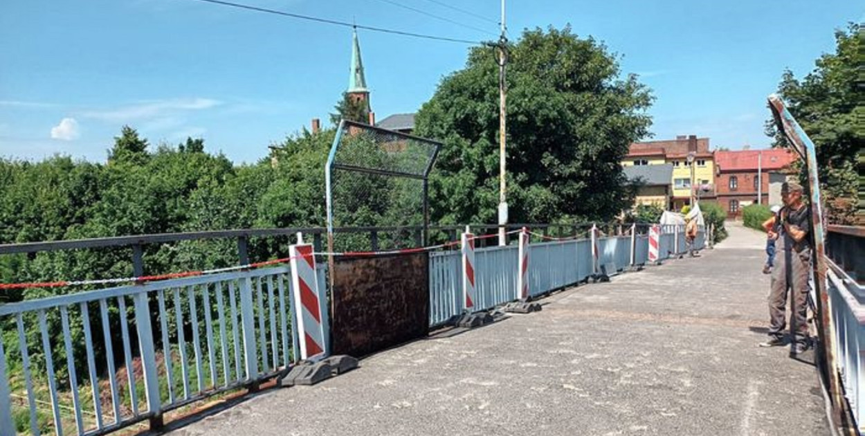 Trwa remont kładki w Radzionkowie. Fot. Archiwum UM w Radzionkowie 