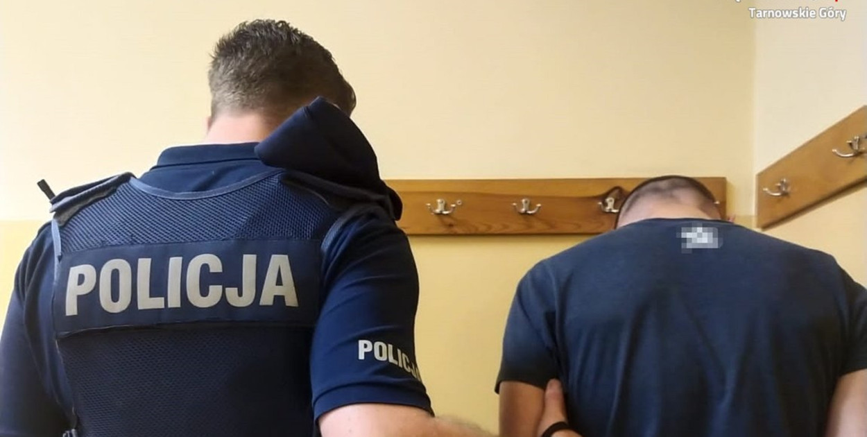 Mężczyzna wpadł na ul. Piłsudskiego. Fot. Archiwum KPP w Tarnowskich Górach