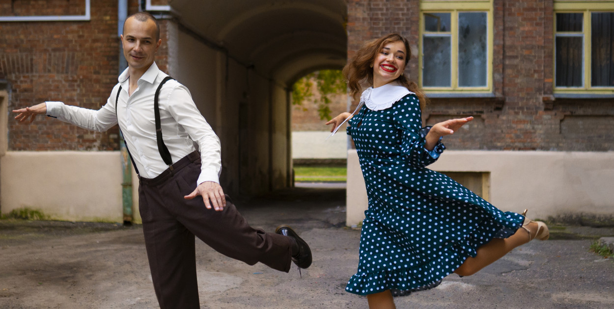 Kto chętny na naukę charlstona? Zdjęcie poglądowe, fot. Freepik