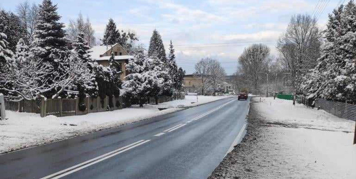 Przy DK 78 w Wieszowie nie ma chodnika. Fot. Archiwum prywatne 