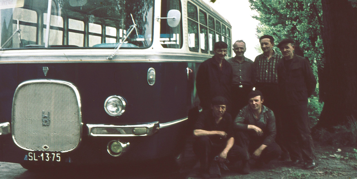 O izbie tradycji czy nawet muzeum mówi się w Kaletach od dawna. Przyczynkiem do tego były choćby wystawy fotografii Czesława Chrósta, na których pokazano Kaletańskie Zakłady Celulozowo-Papiernicze i dawne widoki miasta. 