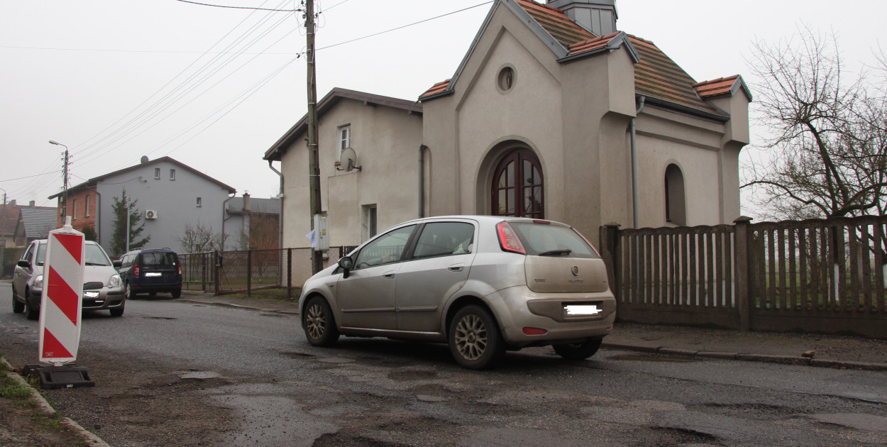 Droga w Laryszowie jest w fatalnym stanie. Fot. Alicja Jurasz