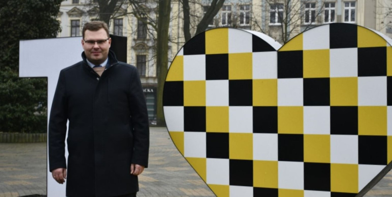 - Uważam, że potrzebna jest nowa energia, nowe pomysły na rozwój Tarnowskich Gór, po prostu świeżość - mówi Tomasz Olszewski. Fot. A. Reczkin