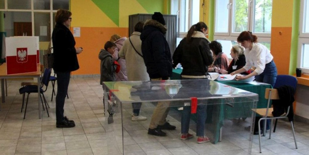 Można nieźle zarobić jako członek obwodowej komisji wyborczej. Najbliższe wybory już 9 czerwca. Fot. Alicja Jurasz