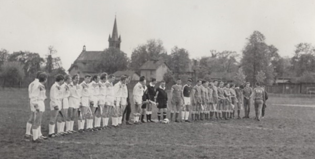 Pierwsze boisko powstało pod koniec lat 40. XX wieku, drugie w latach 80-tych. Fot. Materiały historyczne klubu