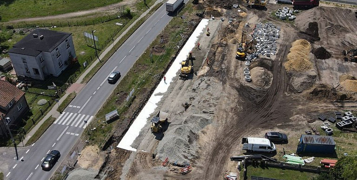 Trwa budowa centrum przesiadkowego w Miasteczku Śląskim. Fot. Jarosław Myśliwski
