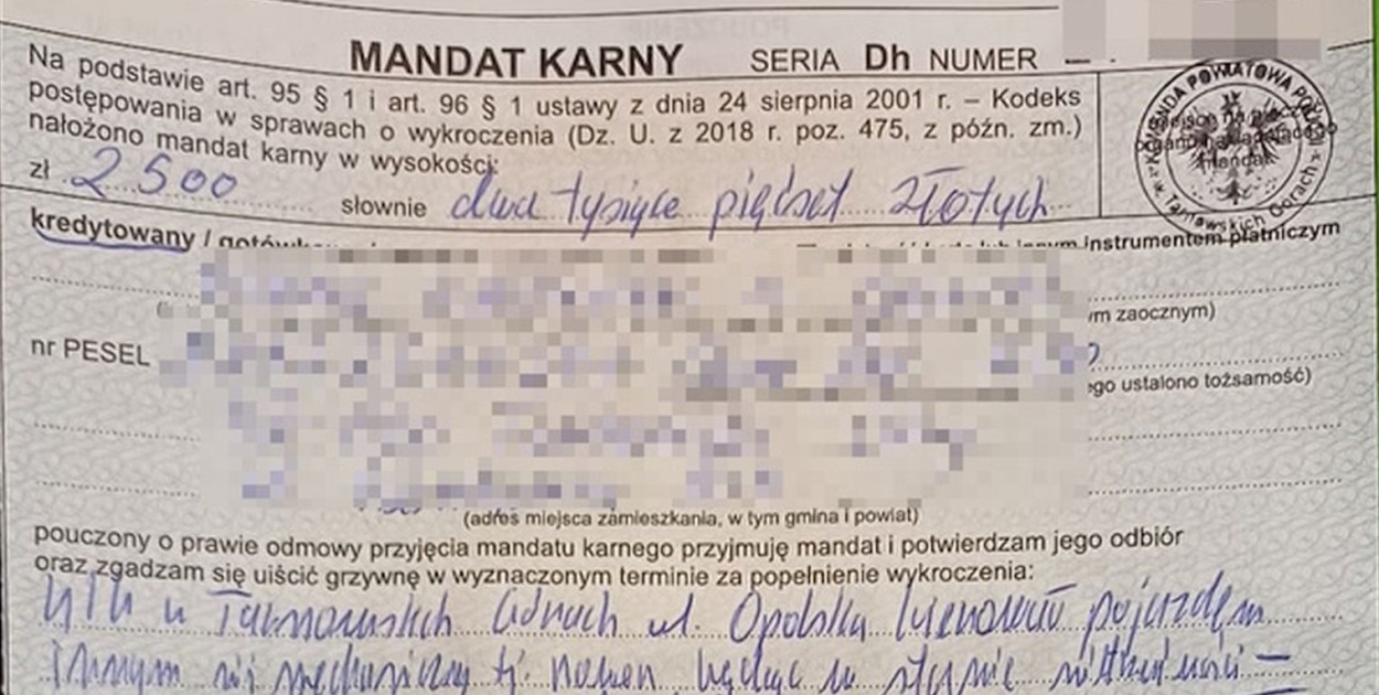 Dzisiaj w nocy policja zatrzymała w Tarnowskich Górach dwoje rowerzystów, którzy zmierzali w kierunku sklepu nocnego przy ul. Opolskiej. Mandaty wyniosły w sumie 5 tys. zł. Fot. Polciaj Tarnowskie Góry