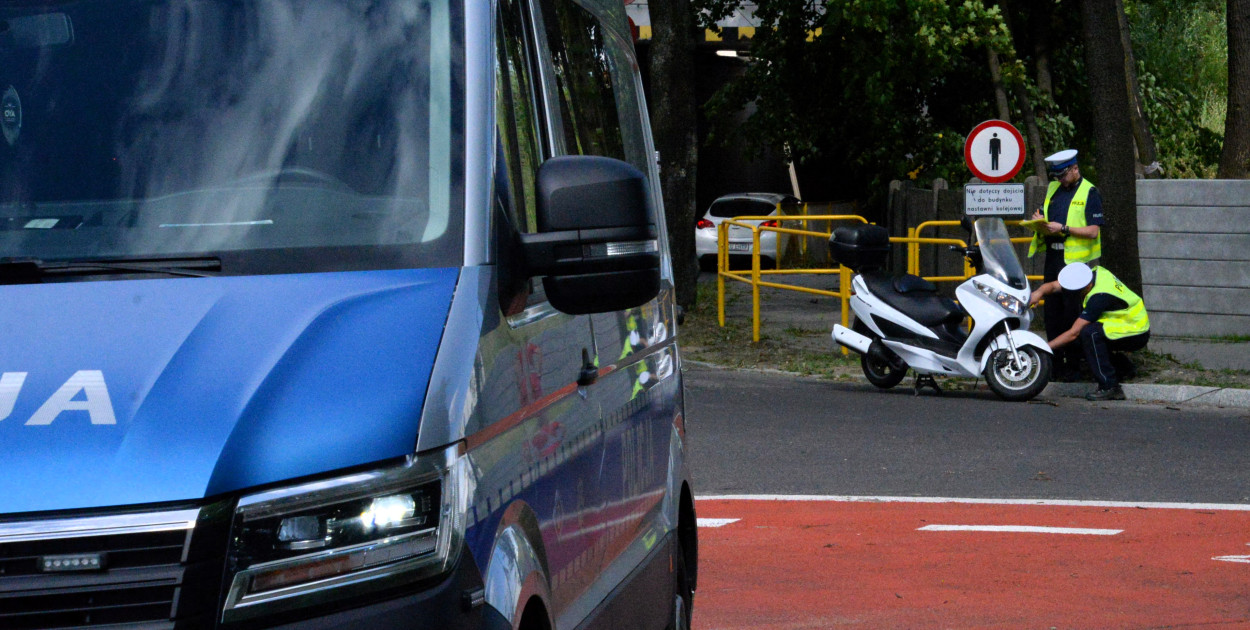 Tarnowskie Góry. Zajechał drogę i uciekł. Motocyklista trafił do szpitala. Fot. Jarosław Myśliwski