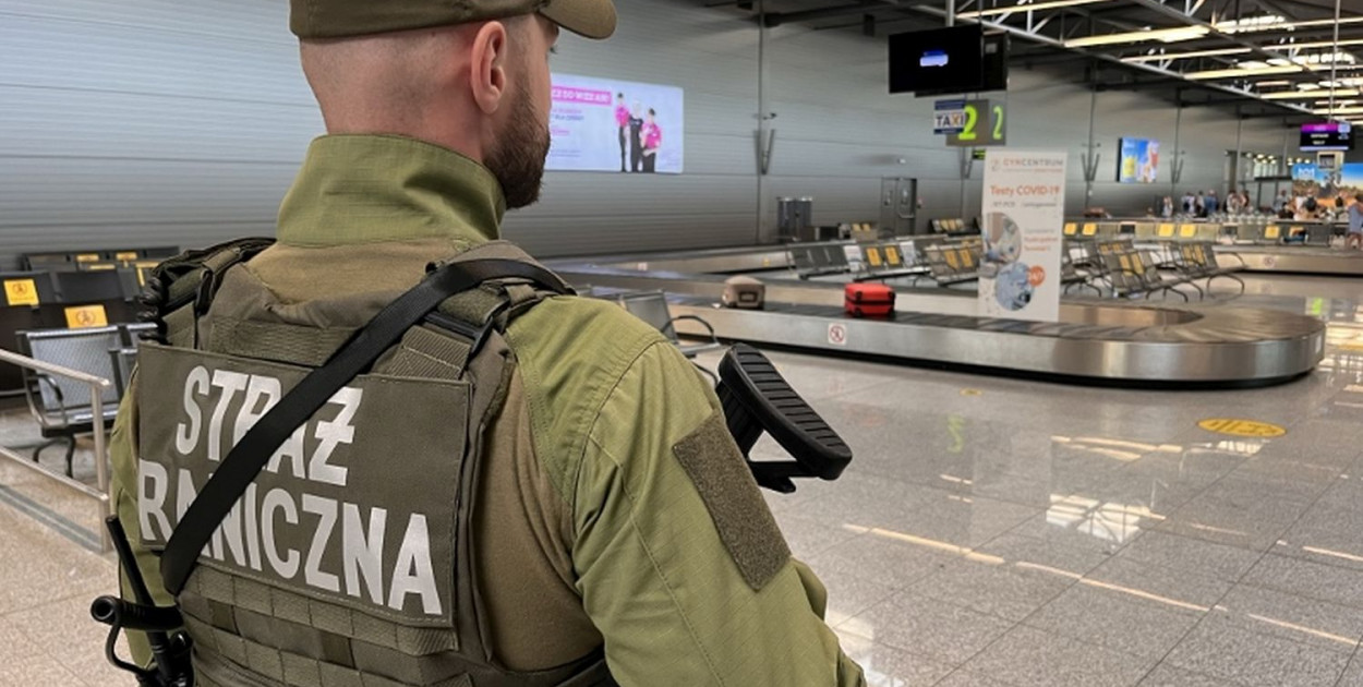 Katowice Airport. Małżeńska kłótnia na pokaldzie samolotu. Interweniowała straż graniczna. Fot. Archiwum SG