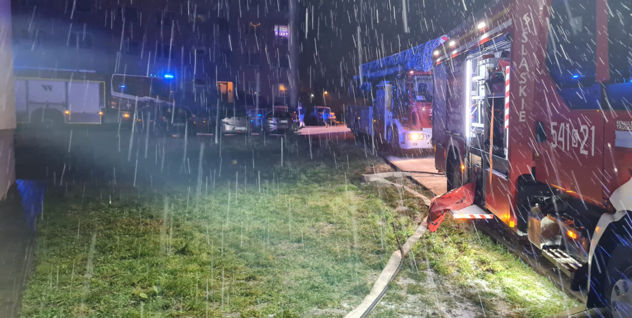 Pożar w Piekarach Śląskich. Zdjęcia: KM PSP Piekary Śląskie