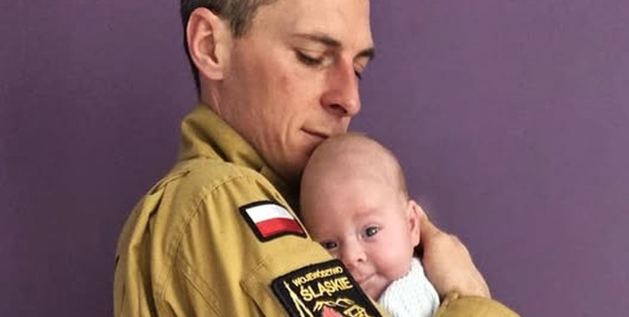 Natan z tatą. Fot. Archiwum KP PSP w Tarnowskich Górach