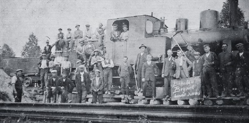 Zakończenie robót na stacji Brynek w lipcu 1928 r. Fot. ze zbiorów F. Zgodzaja