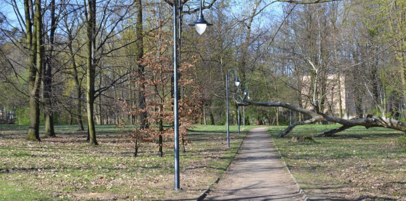 Budowa oświetlenia parkowego w Nakle Śląskim wygrała jedną z poprzednich edycji. Fot. Archiwum Starostwa Powiatowego w Tarnowskich Górach 
