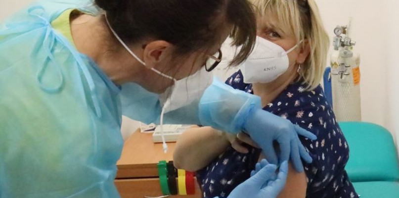 Wciąż trwają szczepienia personelu medycznego, m.in. w WSS nr 4 w Bytomiu. Fot. Śląskie Szpitale