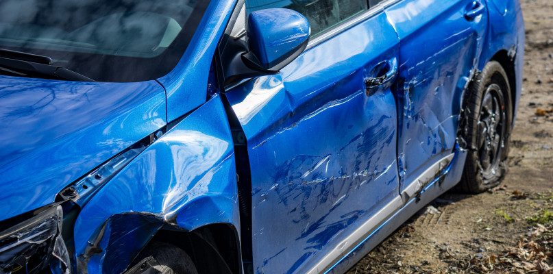 Jak korzystnie sprzedać samochód po wypadku?