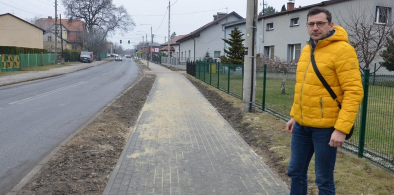 Drugi zwycięski projekt to remont chodnika przy ul. Długiej w Radzionkowie. Fot. Archiwum starostwa 