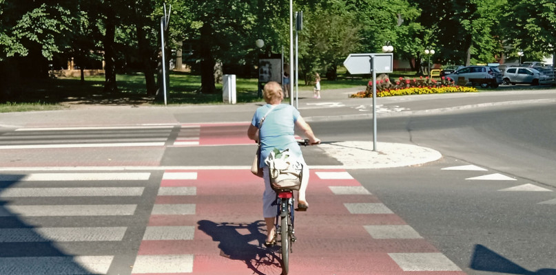 Na przejździe rowerowym to rowerzysta ma pierwszeństwo przed samochodami. Fot. Jarosław Myśliwski