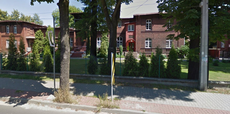 Boromeuszki wystawiły budynek przy Oświęcimskiej w Świerklańcu na sprzedaż. Fot. zrzut ekranu 