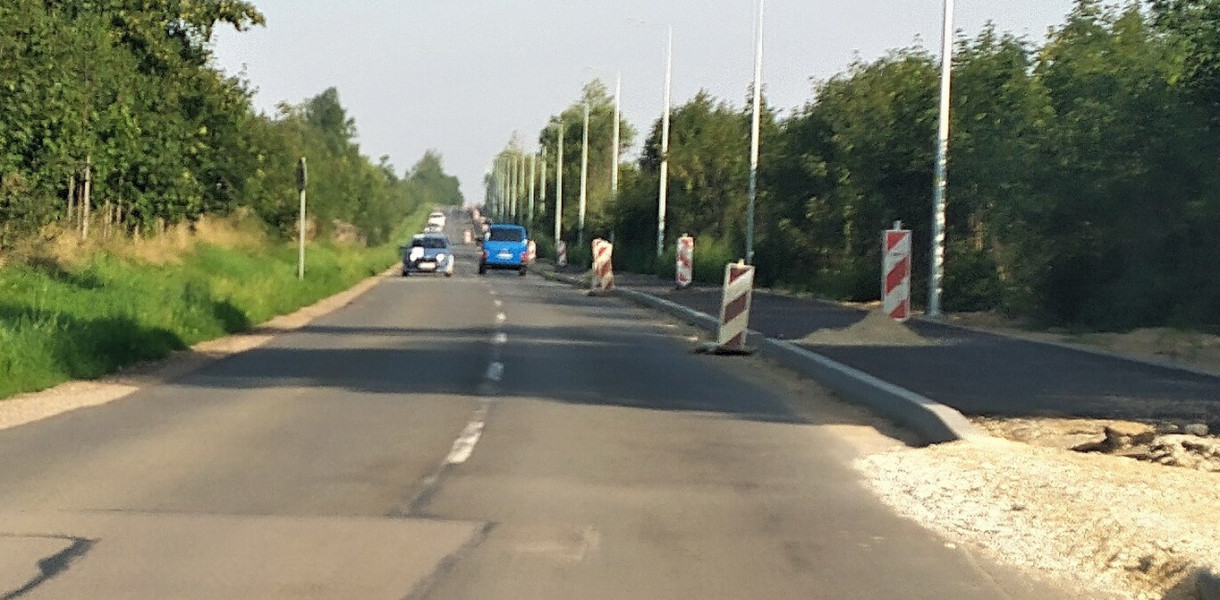 Roboty przy ul. Knosały w Radzionkowie maję się zakończyć w listopadzie. Fot. Elżbieta Kulińska