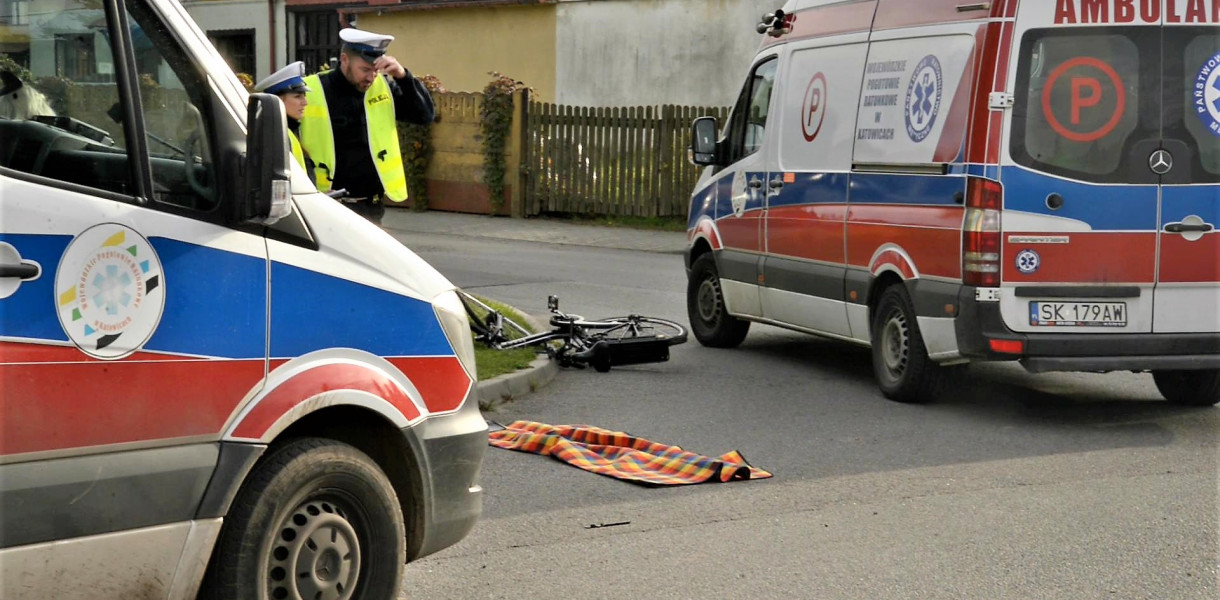 Tarnowskie Góry. Jak informuje policja potrącony rowerzysta trafił do szpitala. Fot. Jarosław Myśliwski 