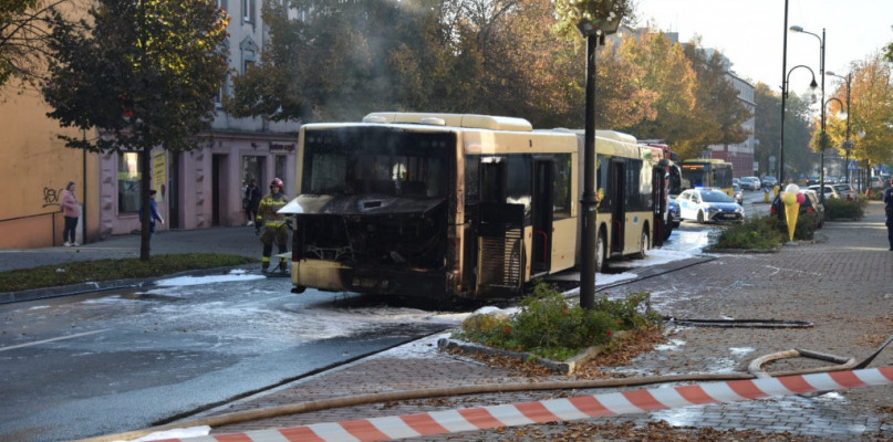 W Piekarach Śląskich palił się autobus. Fot. Archiwum policji