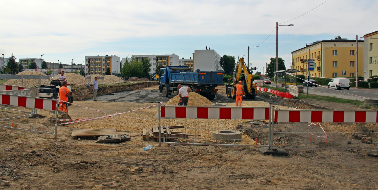 Przy ul. Knosały w Radzionkowie powstaje nowy parking. Fot. Archiwum UM w Radzionkowie 