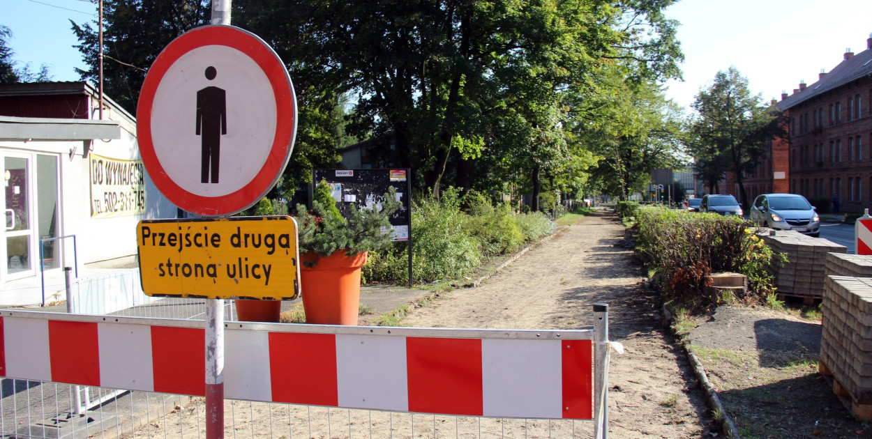 Trwa przebudowa skrzyżowania w rejonie ulic Kużaja i Nieznanego Żołnierza w Radzionkowie. Fot. Archiwum UM Radzionków