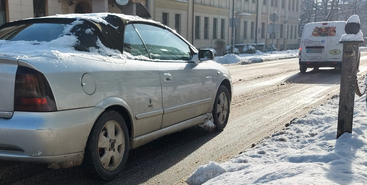 Na drogach panują trudne warunki. Wczoraj w powiecie tarnogórskim 15 kolizji. Fot. Elżbieta Kulińska