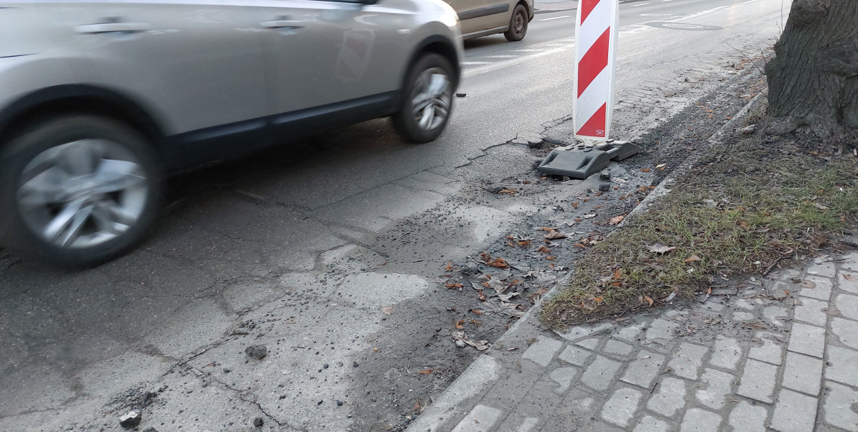 Kolizja z dziurą. Kierowcy zgłaszają się po odszkodowania. Fot. Jarosław Myśliwski