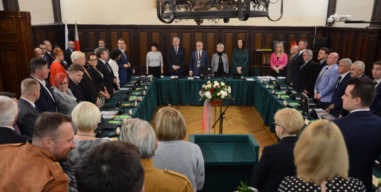 Pierwsza sesja IX kadencję samorządu w Tarnowskich Górach. Fot. Archiwum UM w Tarnowskich Górach