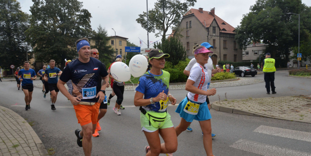 Zawodnicy pobiegną m.in. ul. Gliwicką i Wyszyńskiego w Tarnwoskich Górach. Fot. Agnieszka Reczkin